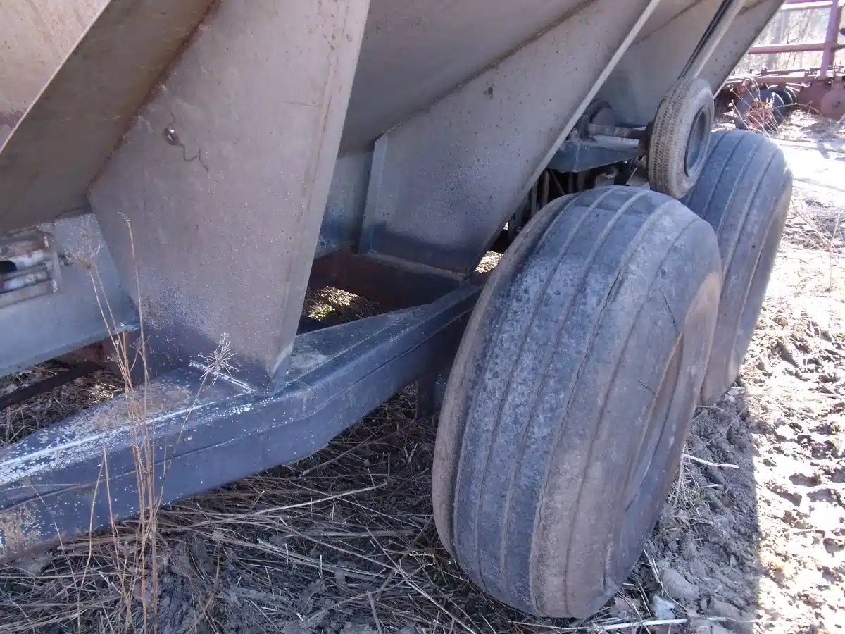 Tyler 6 Ton Spreader - Fertilizer
