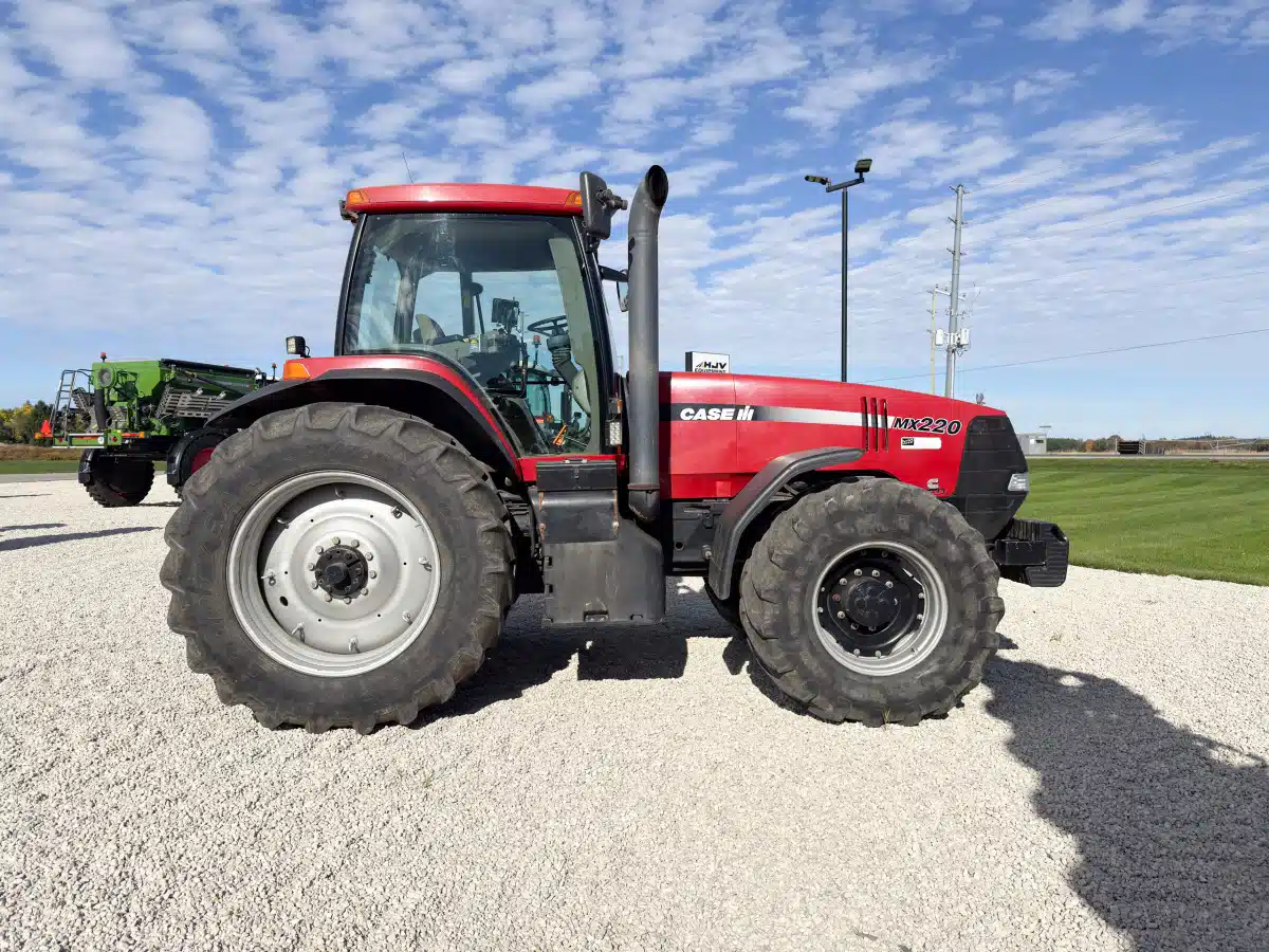 2001 Case IH MX220 Tractor